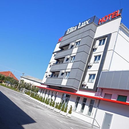 Garni Uni Elita Lux Hotel Ni Exterior foto
