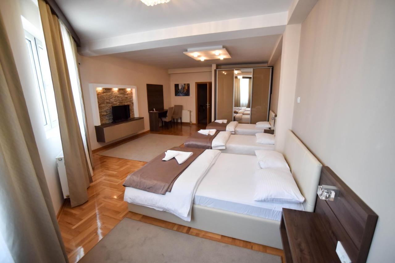 Garni Uni Elita Lux Hotel Ni Exterior foto